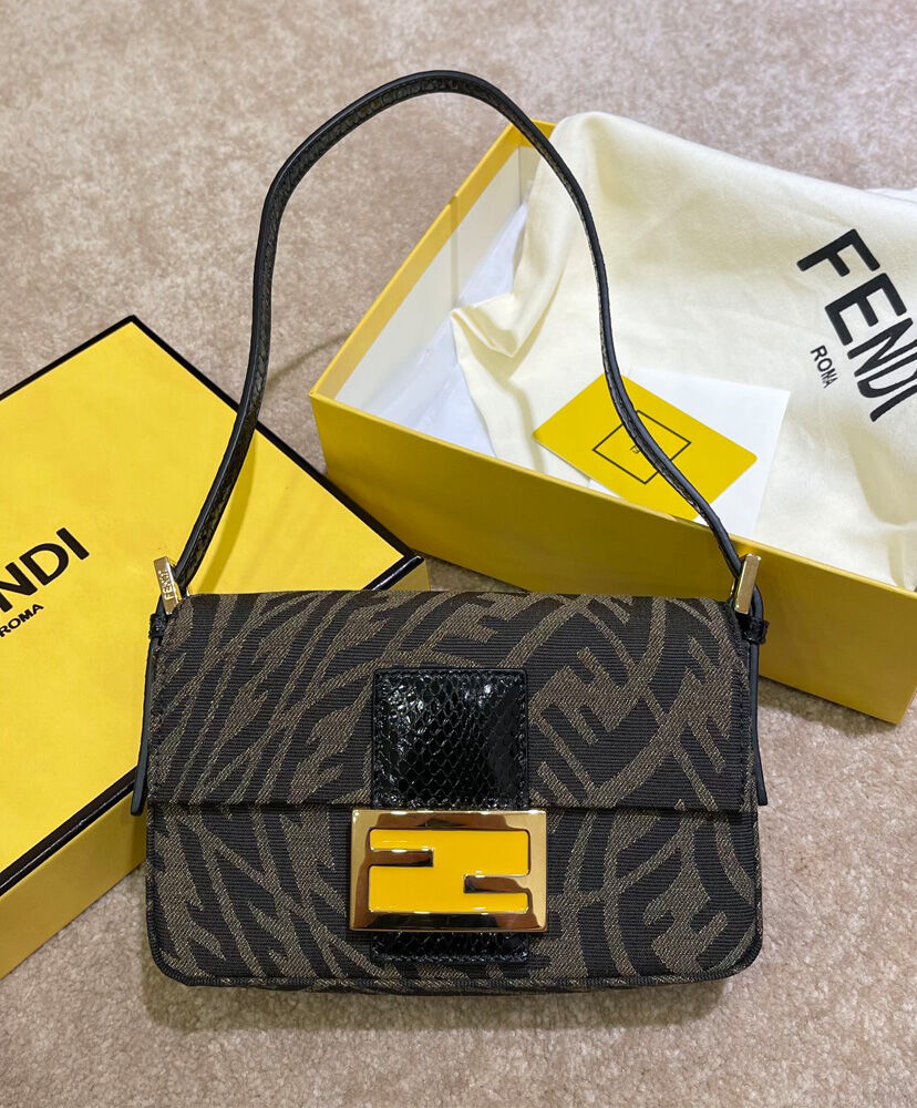 Fendi Mini Baguette 1997 Handbag 8BS049 Coffee